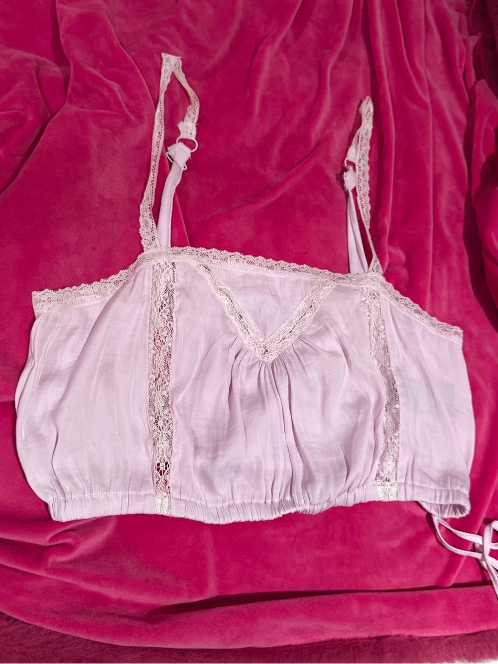 Urban Outfitters Light Pink Lace Trim Cropped Cami Tank Top Size Medium